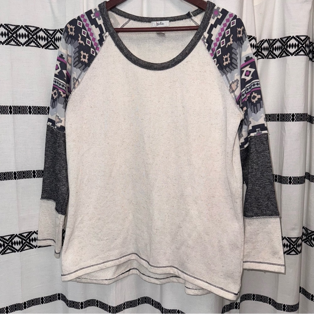 Women’s Large Aztec Crewneck Sweatshirt